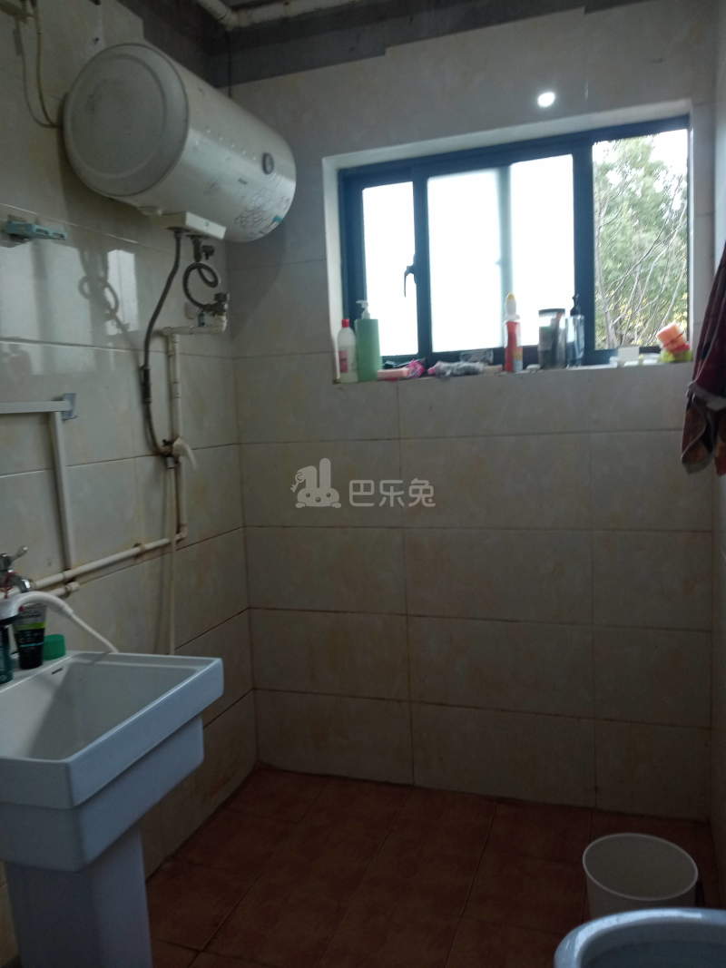 佳龙花园743240卫生间图10