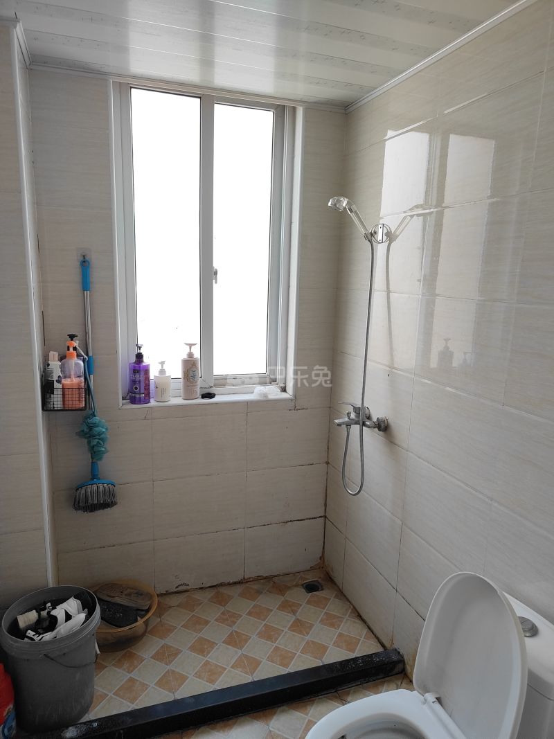 外冈景苑1459888卫生间图8