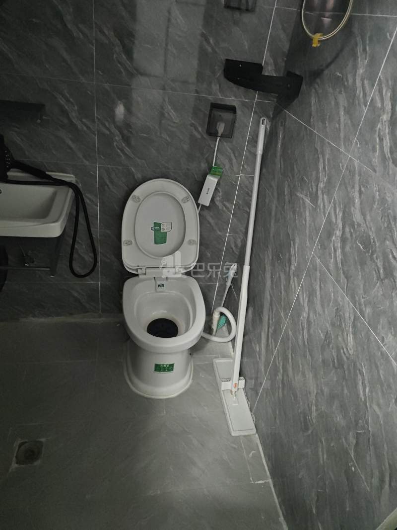 书香嘉苑14603451卫生间图5