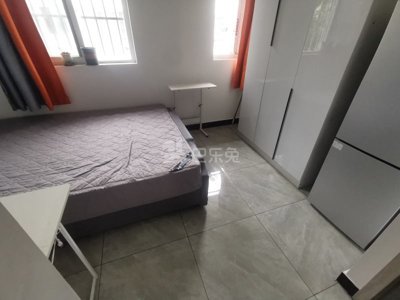 浏翔花苑（蕰北公路2221号）14666768卧室图3