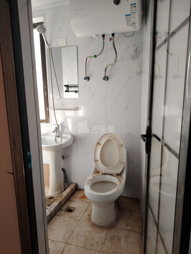 海湾街38弄14672864卫生间图6