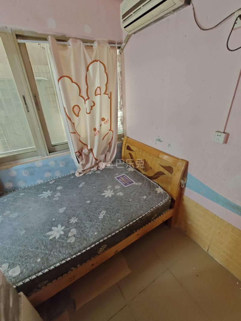 南山村1467386卧室图3