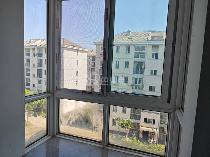 巷佳华苑1期14701508卧室窗户图7