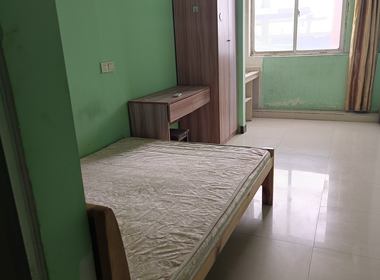 翔隆公寓 1室0厅1卫