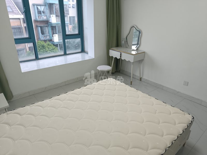 滨江雅苑14701784卧室图0