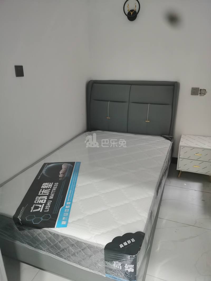 绿地梧桐院14702611卧室图3