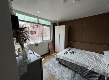 鲲鹏公寓深圳南山地铁站店 1室0厅1卫