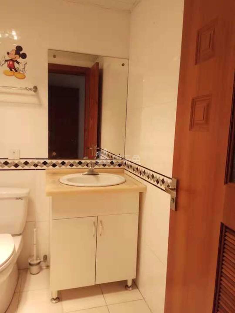 春港丽园14748307卧室图1