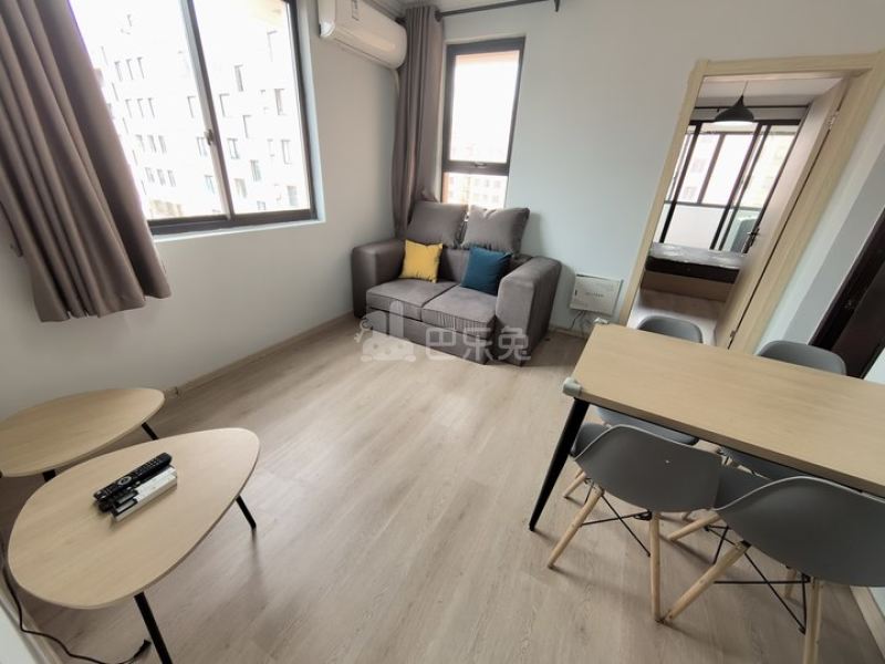 齐友佳苑14758153客厅图0