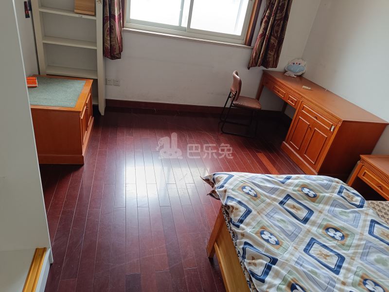 海申花园14761184卧室图2