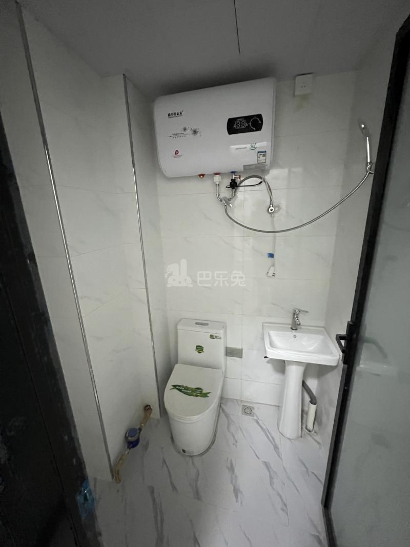 唐家沙小区（北宝兴路126弄）14803971卫生间图3