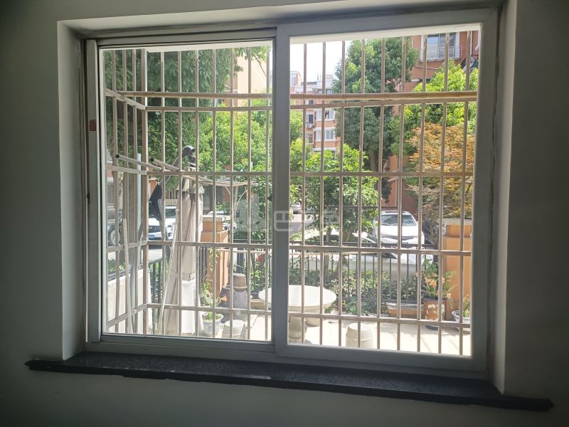 永灵小区（阳城路101弄）14811563卧室窗户图9