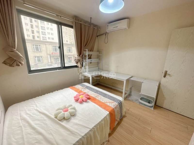 万嘉欣苑14812989客厅图4