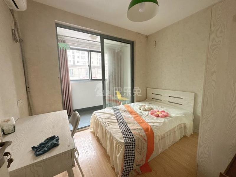 万嘉欣苑14812989客厅图1