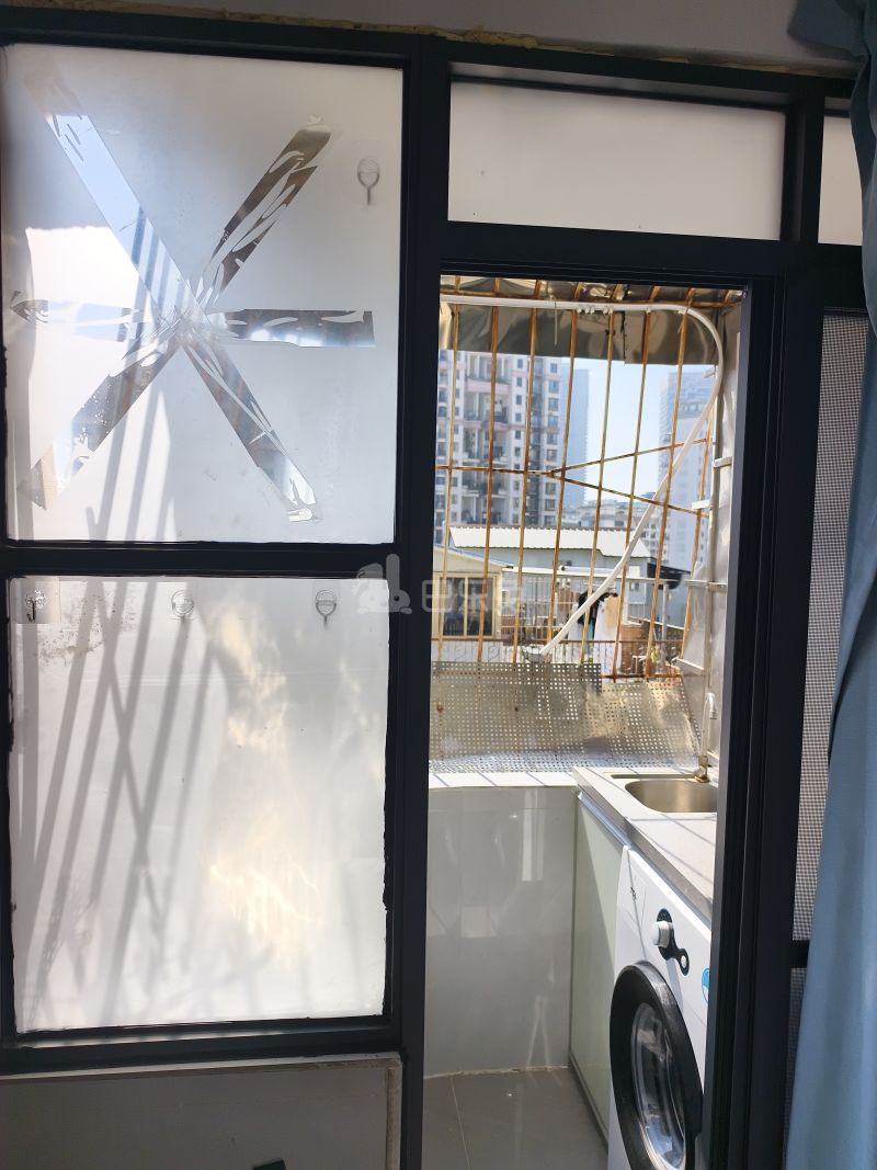 海湾花园14872930卧室窗户图9