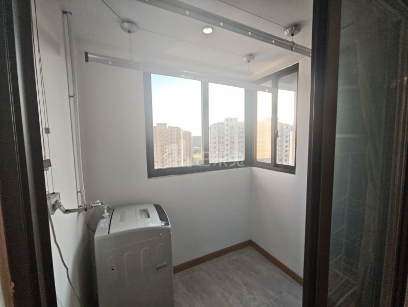 景华新苑14930799客厅图8