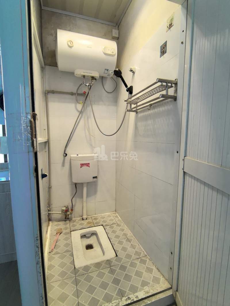 高楼村东风11组14934525卫生间图4