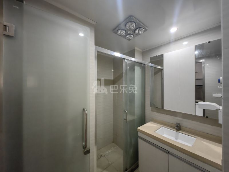 龙湖霖珑公馆14938365卫生间图11