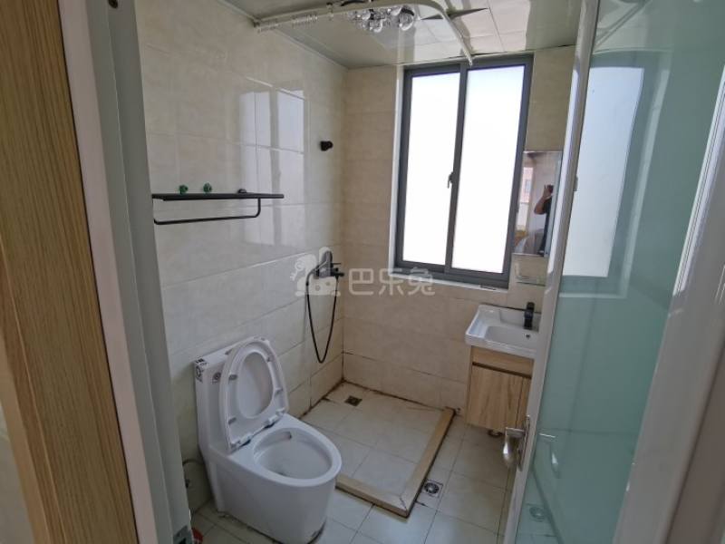 唐丰苑14940434卫生间图2