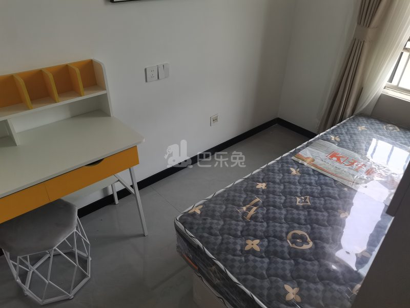 华泾绿苑15002986卧室图4