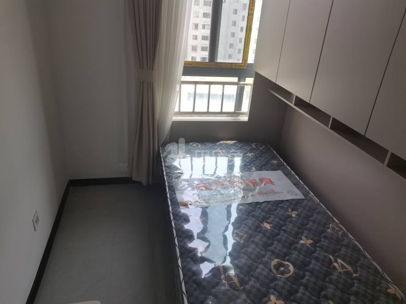 华泾绿苑15002986卧室图5