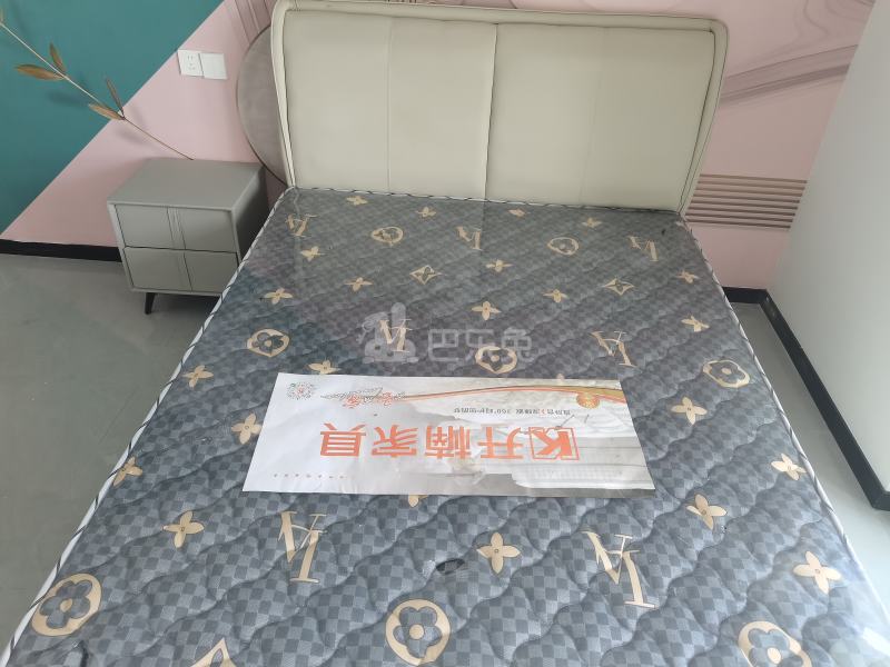 华泾绿苑15002986卧室图3