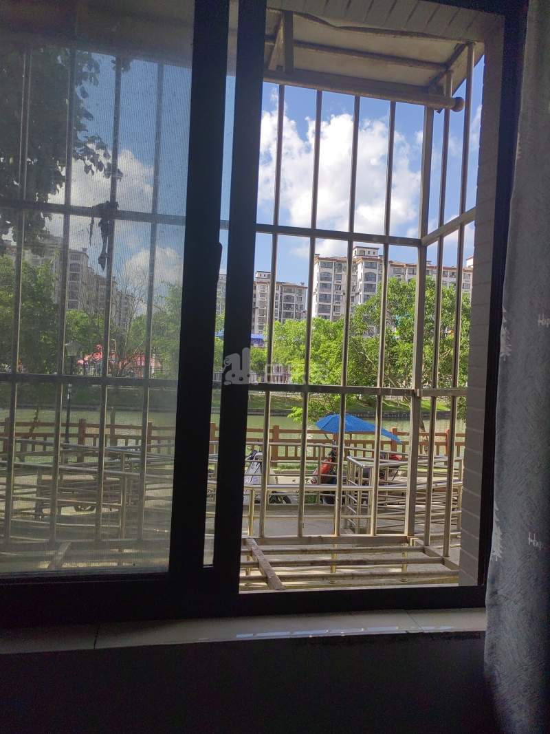 文怡苑一期1500613卧室窗户图15