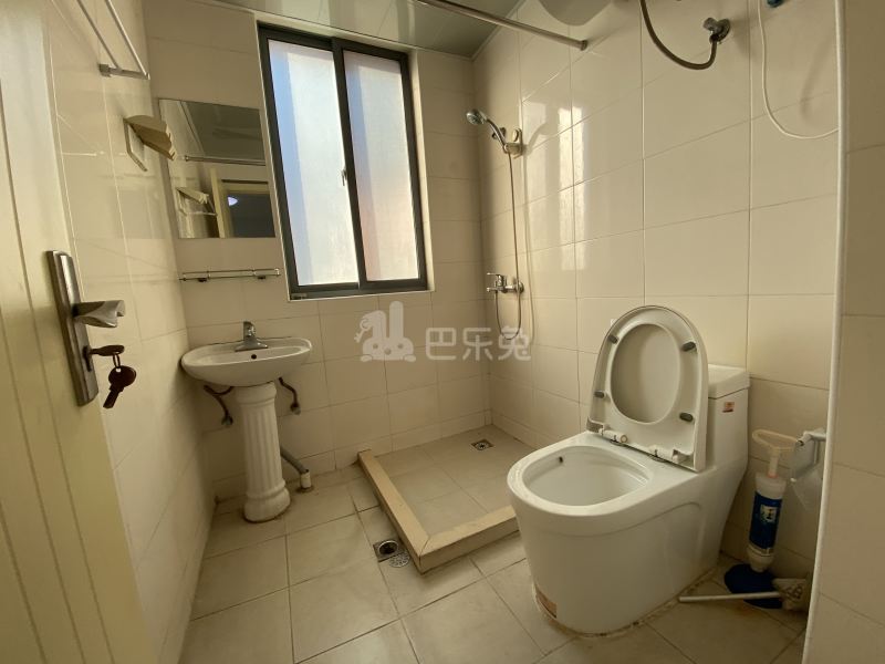 唐丰苑15050555卫生间图4