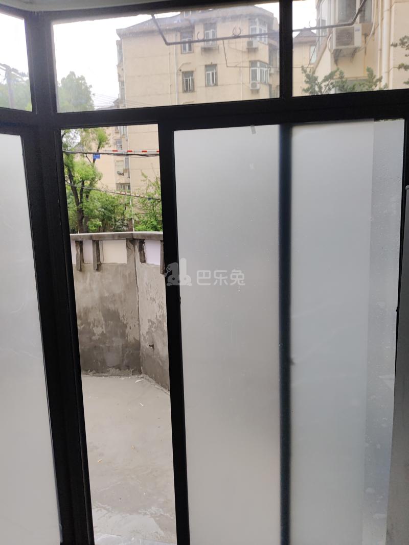 莘松七村15073809卧室窗户图6