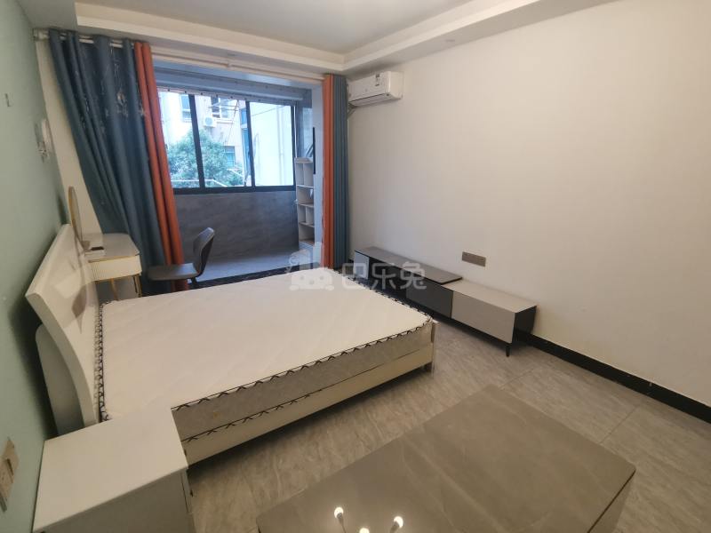 万荣东怡小区（灵石路733弄）15099920卧室图1