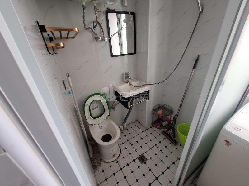 泰翔嘉苑15118685卫生间图5