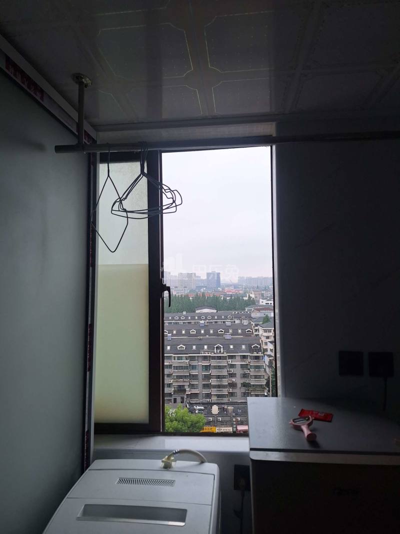 泰翔嘉苑15118685卧室窗户图6