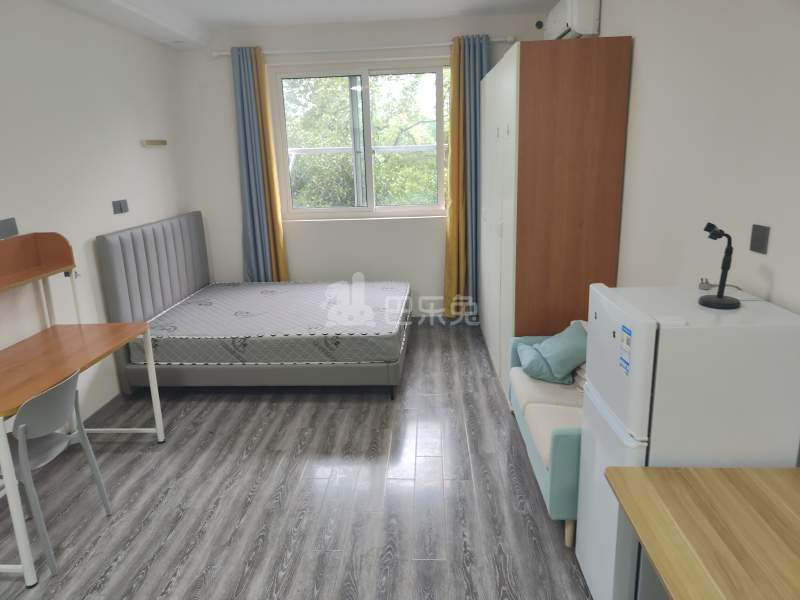 美罗家园罗秀苑15121637卧室图1