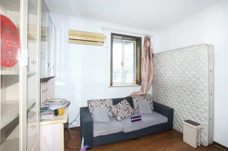 中山北路3924弄小区15135931卧室图2