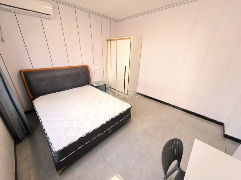 光辉村曙光15141710卧室图1