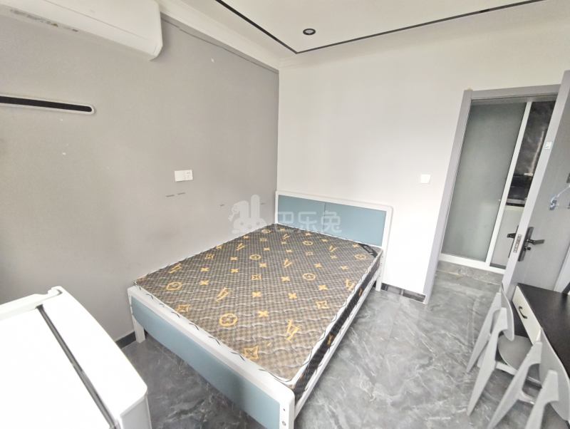 华泾绿苑15204896卧室图5