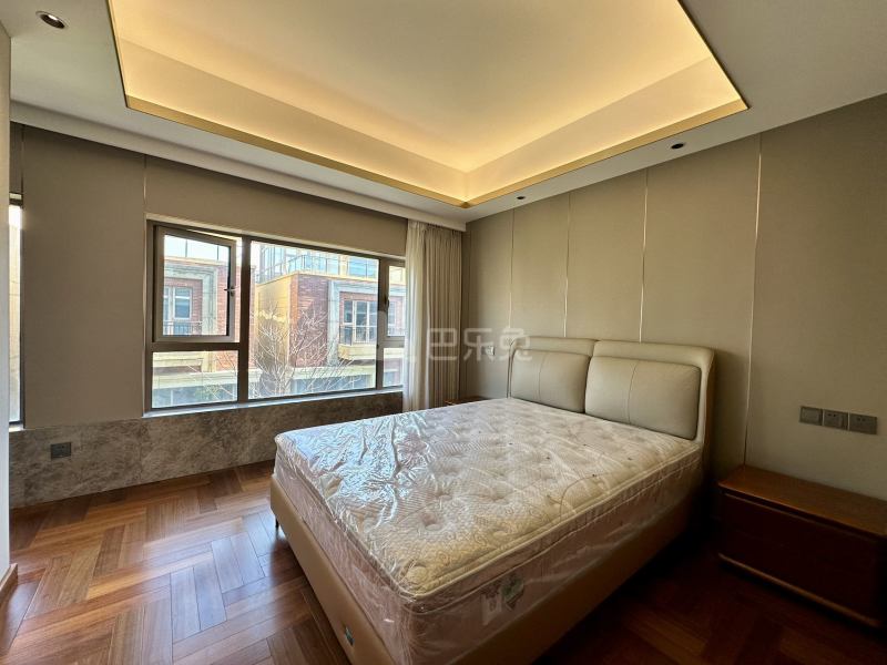 臻水岸苑15240528卧室图11