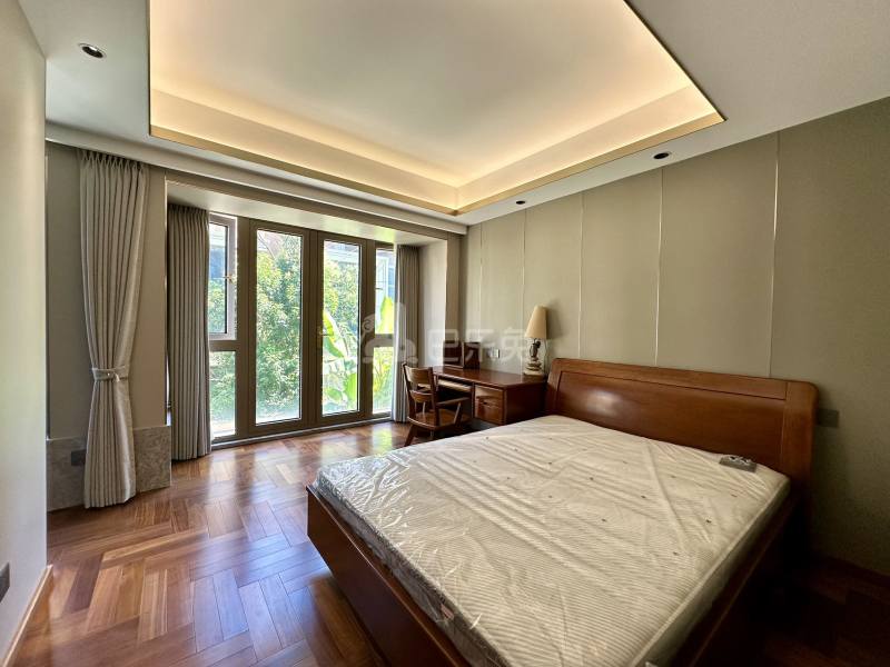 臻水岸苑15240528卧室图8