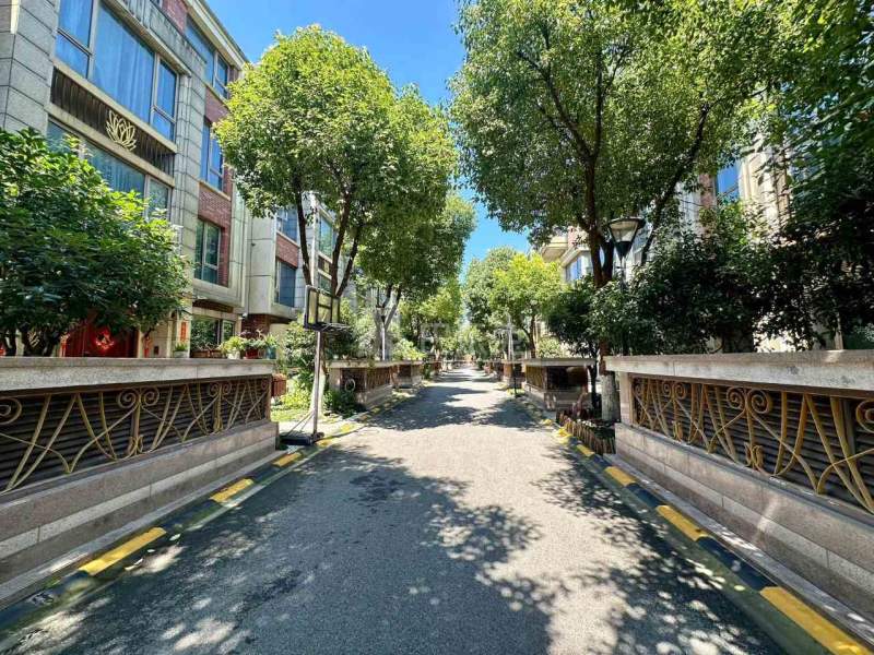 臻水岸苑15240528客厅图16