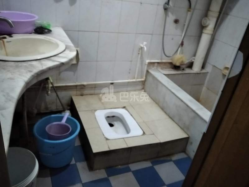 海王小区1526806卫生间图14