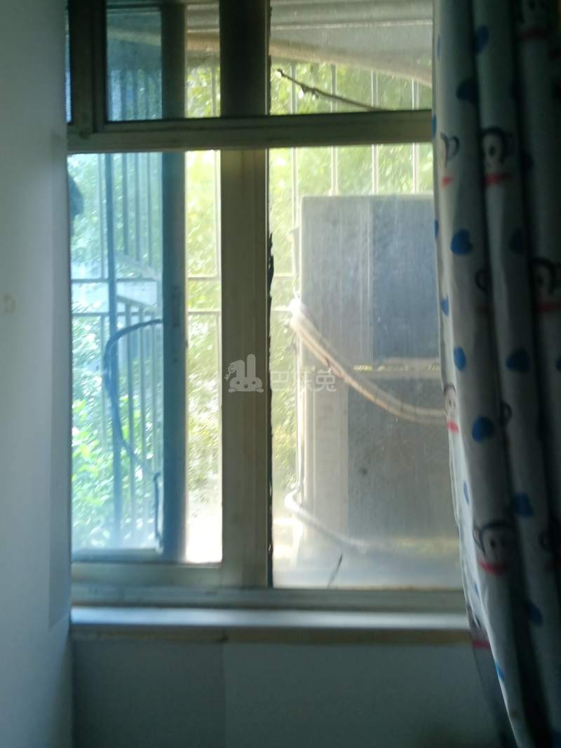 海王小区1526803卧室窗户图21