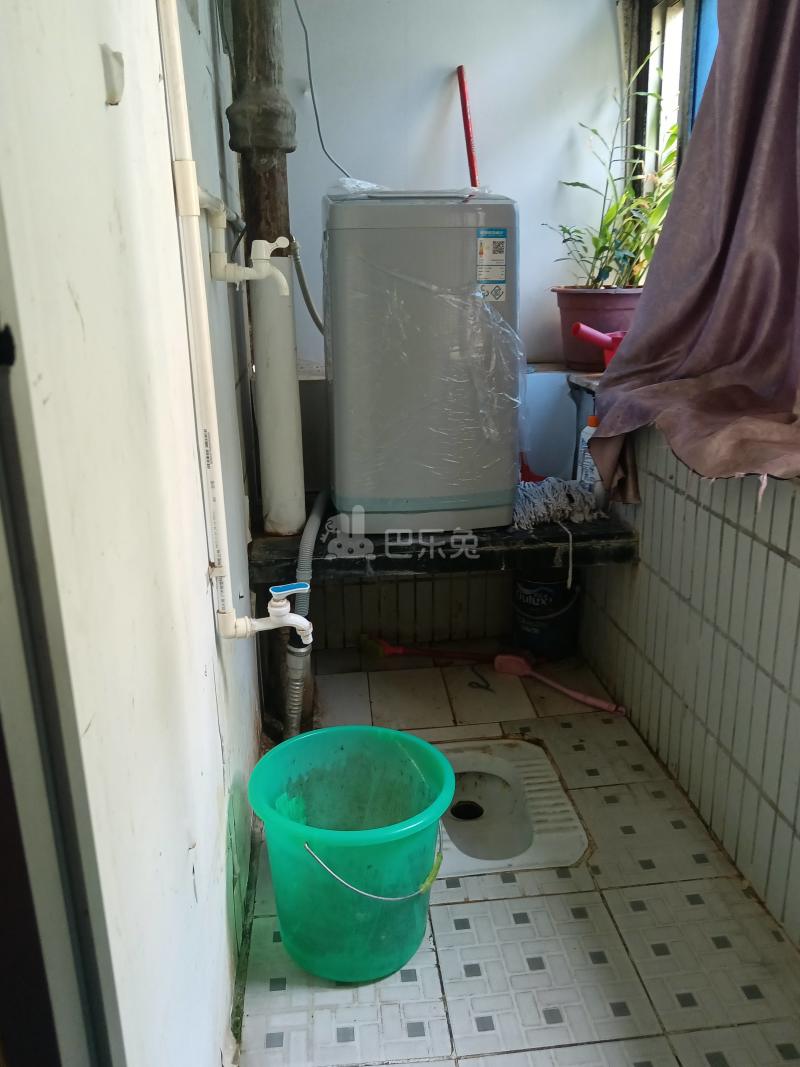 海王小区1526806卫生间图11