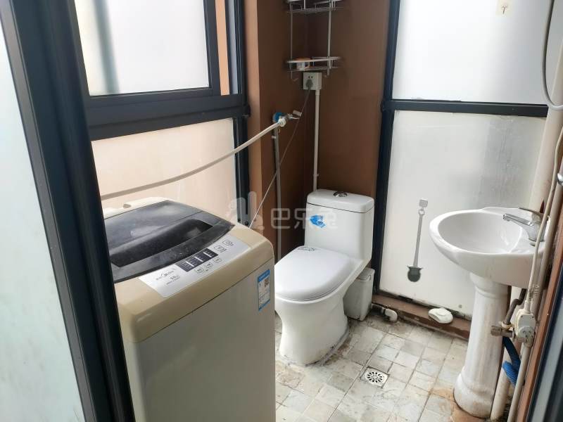 丰宝苑1529752卫生间图5