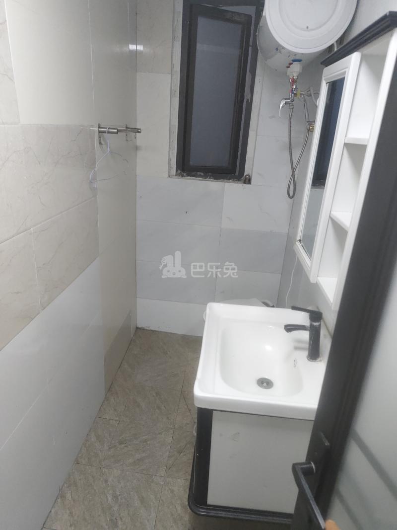 解放新村西区15342047卫生间图5