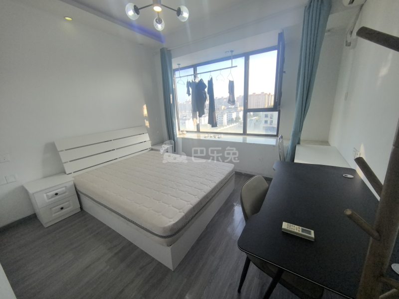 宝地佘山1号小区15356726卧室图0