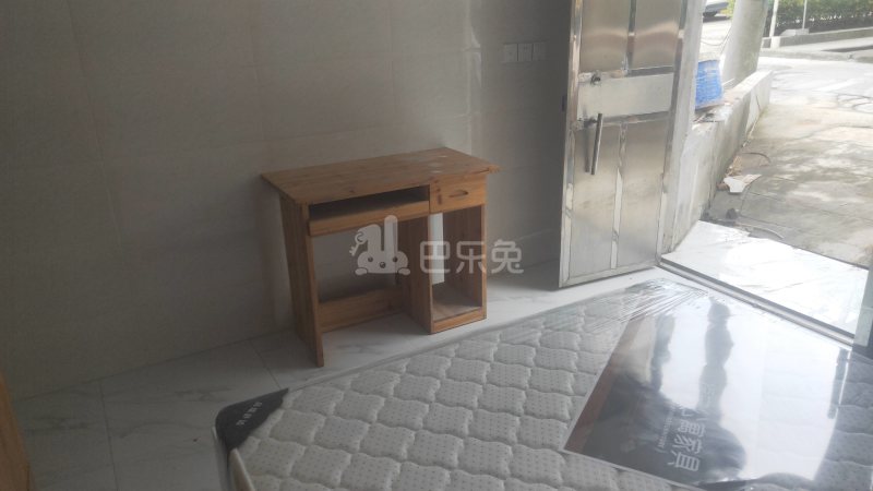 茵芳小区（九泾路680弄）1536985卧室图4