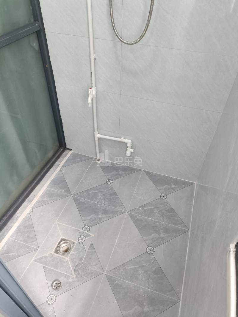 东组团住宅区（康佳苑西）15520495卫生间图5