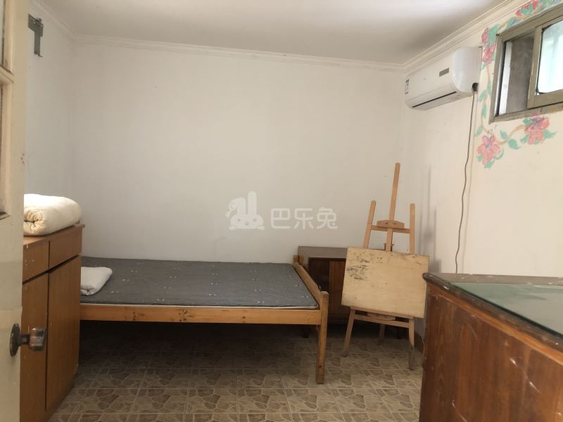 华师大一村15523629卧室图2