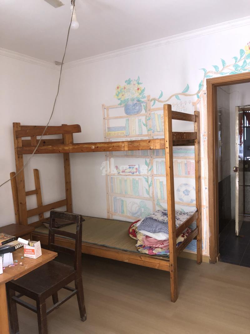 华师大一村15523629卧室图3