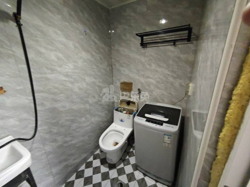 益丰新村15527619卫生间图8